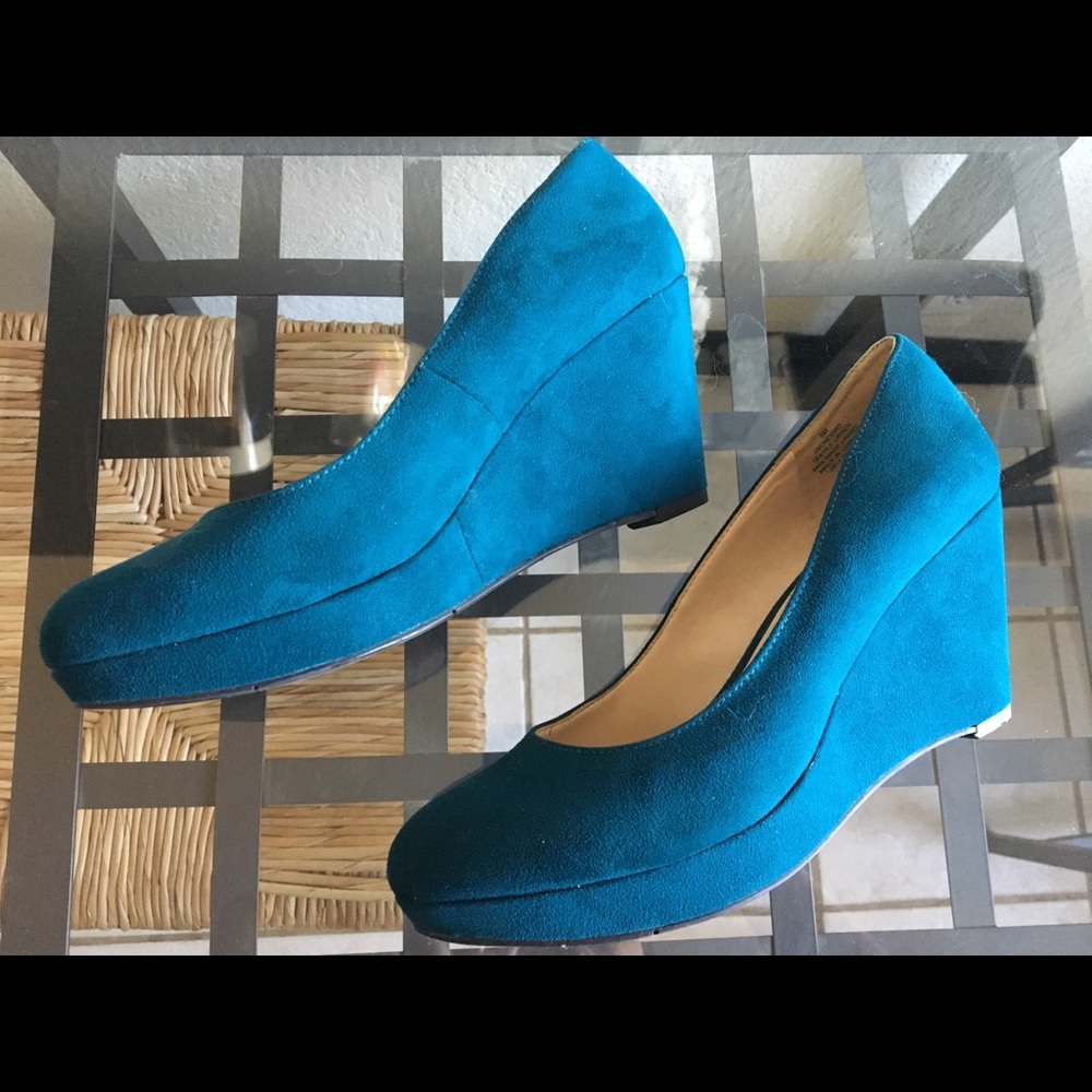 Nine West Teal Wedges